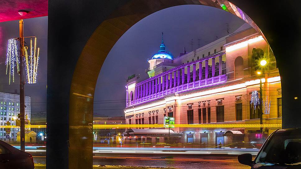 Почему на ресторан "Прага" не находилось покупателей