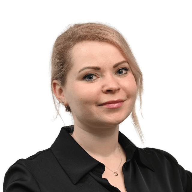 Юлия Савина