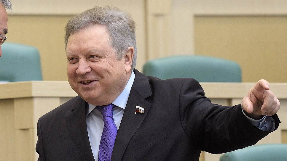 Как единоросс Евгений Серебренников не смог вернуться в Совет федерации 