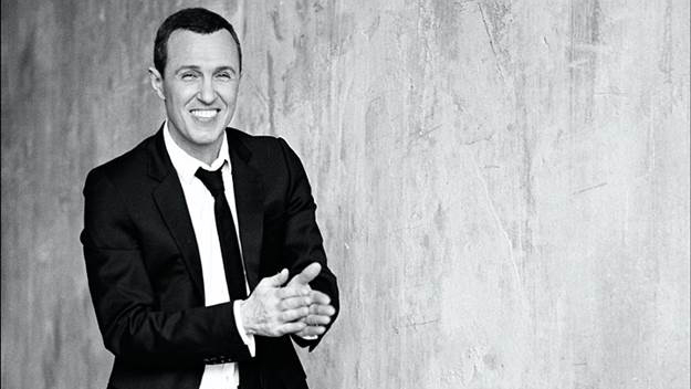 Ведущий вечера — Игорь Верник