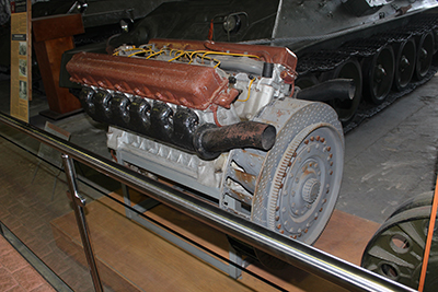 Двигатель В-2