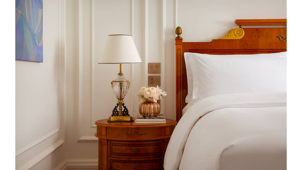 В номере отеля The Ritz-Carlton, Moscow  