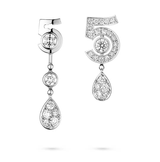 Серьги N5 от бренда Chanel Fine Jewelry. Белое золото, бриллианты  