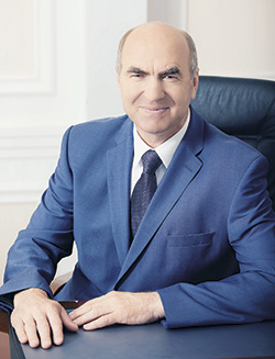 Виктор Александрович трудится на посту главы администрации Геленджика с 2005 года.