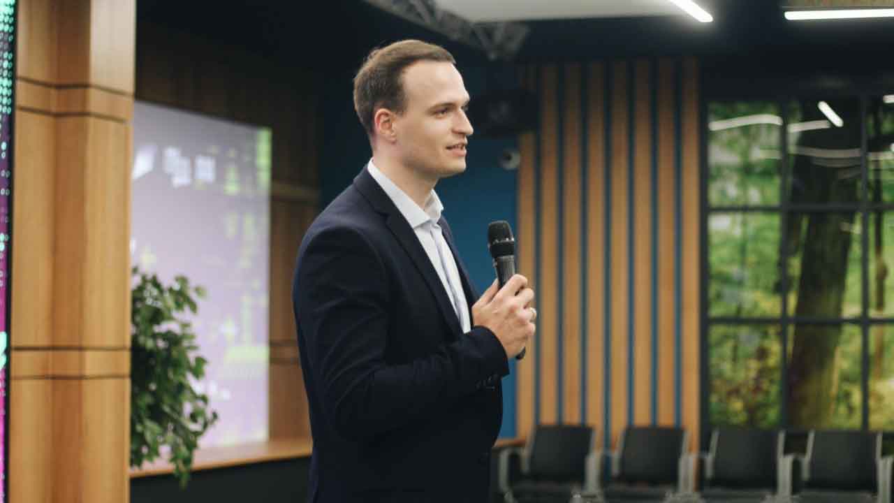 Руководитель департамента развития бизнеса и внешнеэкономической деятельности Краснодарского края Василий Воробьев 