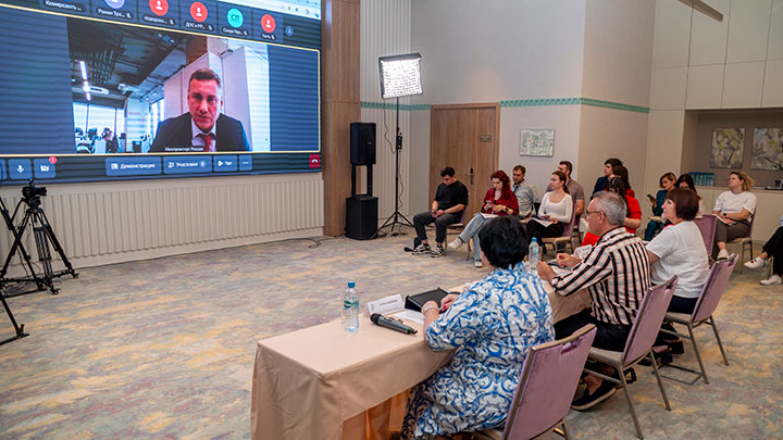 Выступление заместителя директора департамента системы цифровой маркировки товаров и легализации оборота продукции Министерства промышленности и торговли РФ Андрея Мешкова
