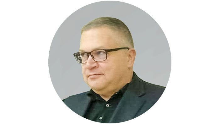 Генеральный директор ООО «АЛМА-ПРОДАКШН» Дмитрий Бобков. 