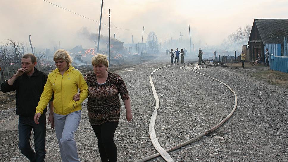 В результате пожаров в Хакасии без крова остались более 5 тыс. человек 