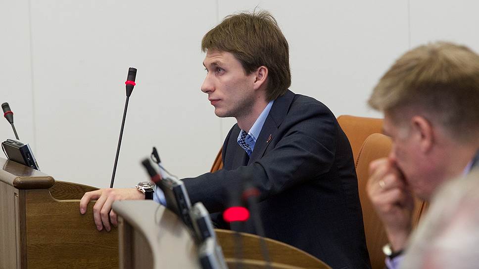 Следствие утверждает, что депутат Владимир Седов, подозреваемый в получении взятки, якобы уже дал признательные показания