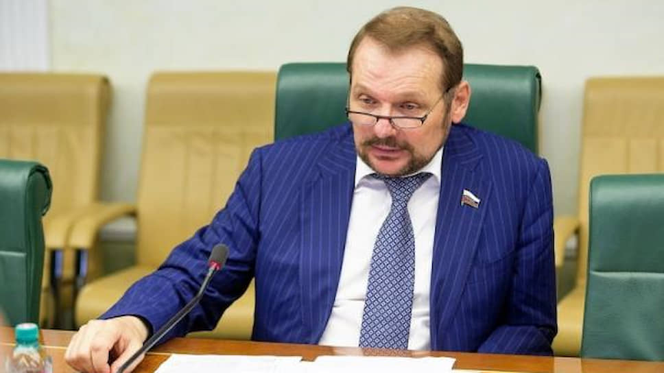 Сергей Белоусов, передав акции в доверительное управление, не утратил возможности влиять на «Стройгаз», в совет директоров компании вошли его жена и дочь