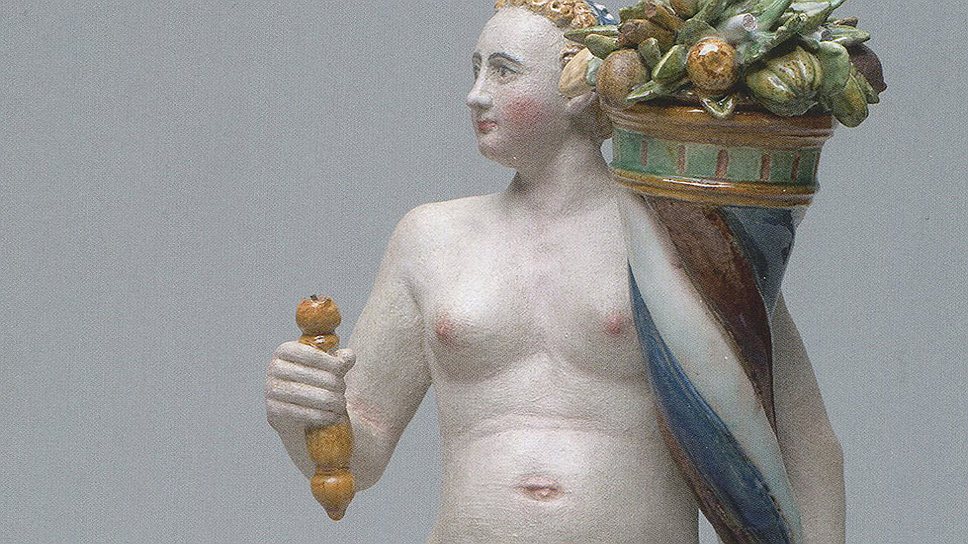 Кристоф Гандтнер. «Аллегория». Керамика. Инсбрук(?), 1580-е годы. Вопреки довольно комическому виду, произведение считается утонченной аллегорией Презумпции (то есть Предположения). Помимо смысловых тайн, у этой вещи есть и прагматический секрет: она могла использоваться в качестве кубка для питья