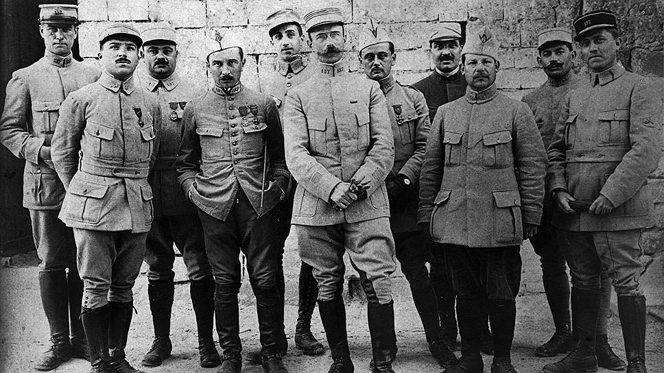 Французские офицеры первого батальона 137-го пехотного полка, 1916 год 