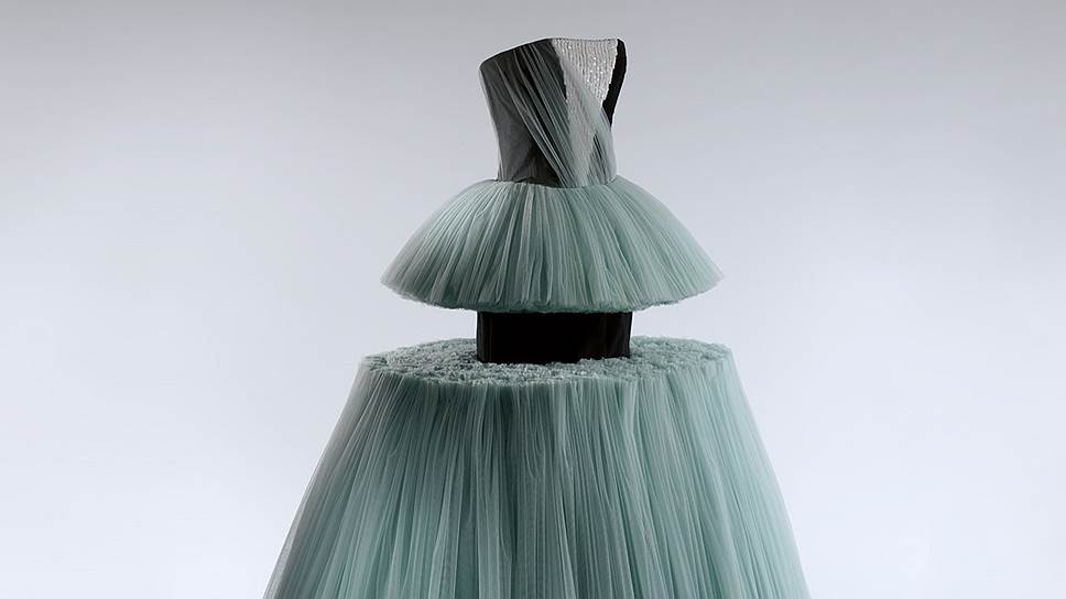 Masterworks: Unpacking Fashion, Нью-Йорк  The Metropolitan Museum of Art, до 7 февраля 2017 года  