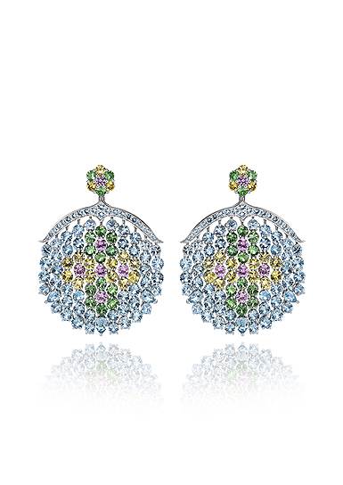 Серьги Chopard Red Carpet Collection, изумруды, розовые сапфиры, бриллианты, 2017 год