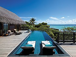 Отель Shangri-La Villingili Resort & Spa