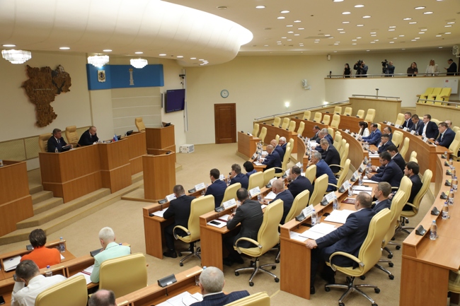 В законодательном собрании решили, что сохранение архивных видеозаписей заседаний комитетов никому не нужно