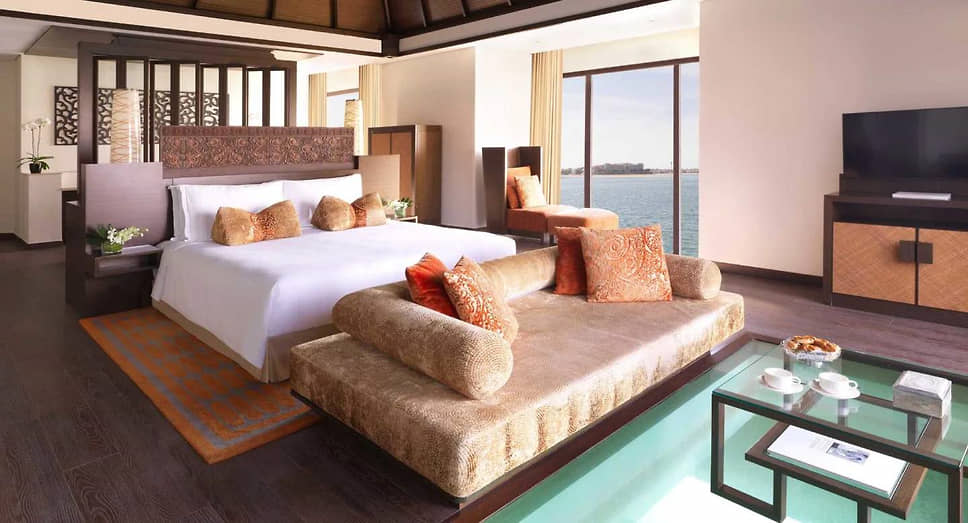 В номере отеля Anantara The Palm Dubai Resort 