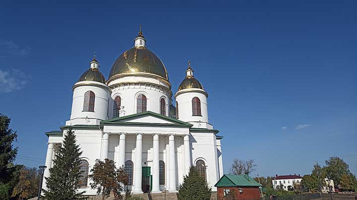 Свято-Троицкий собор в Моршанске — точная копия Спасо-Преображенского в Санкт-Петербурге 