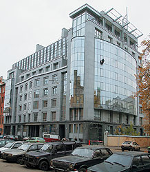 Квартира в этом доме рядом со Смольным приглянулась губернатору Валентине Матвиенко