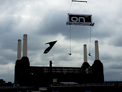 Главной достопримечательностью перестроенной электростанции Battersea станет ресторанный зал с одним столиком, расположенный в одной из труб