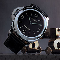 Panerai Luminor Base Left-Handed