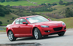 Mazda RX8, пожалуй, самая бюджетная из имеющихся на рынке спортивных машин 
