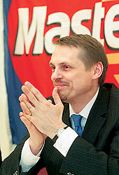 Глава представительства MasterCard Europe Андрей Королев доволен, что кредитные карточные продукты у больнинства россиян стали ассоциироваться именно с его платежной системой