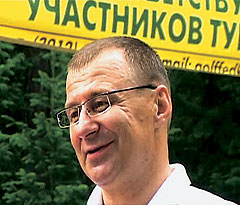 Президент Красноярской федерации гольфа Валерий Чебин обнаружил, что в его суровом крае эта игра может "пойти в народ"
