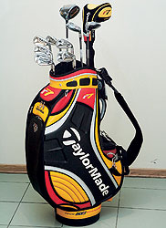 Набор TaylorMade, 150 тыс. руб.