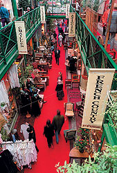 Главный герой Парижа на следующей неделе — знаменитый блошиный рынок у заставы Сент-Уэн