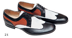 21 - Туфли из кожи, Bottega Veneta (ЦУМ, Luxury Village, 17 550 руб.)