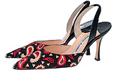 Босоножки из текстиля, Manolo Blahnik (Manolo Blahnik, 27 786 руб.)