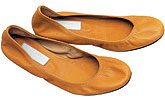Балетки из кожи, Lanvin (Parad, 13 500 руб.)