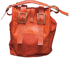 Сумка из кожи, Collection Privee? ("Траффик", 27 850 руб.)