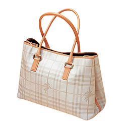 Сумка из кожи и текстиля,  Burberry (Burberry, с учетом скидки 50% –13 524 руб.) 