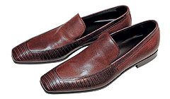 Туфли из кожи, Prada (Prada, Luxury Village, с учетом скидки 30% – 23 375 руб.)