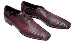 Туфли из кожи, Prada (Prada, Luxury Village, с учетом скидки 30% – 16 760 руб.)
