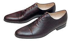 Туфли из кожи, Gucci (Gucci, Luxury Village, с учетом скидки 50% – 33 800 руб.)