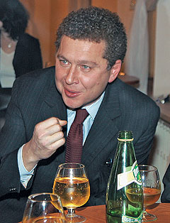 Александр Мамут