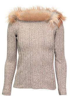 Пуловер из шерсти с отделкой из меха лисы, Prada (Prada, Luxury Village, 34 450 руб.)