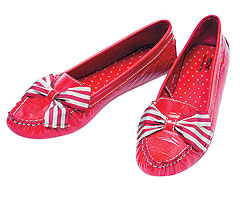 Мокасины из лаковой кожи,  Moschino (Articoli, 7992 руб.) 