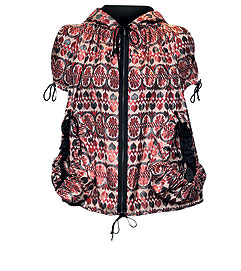 Бомбер из парчи, Anna Sui , шорты из шелка, Malo Podium, 19 900 руб. и 9090 руб. соответственно