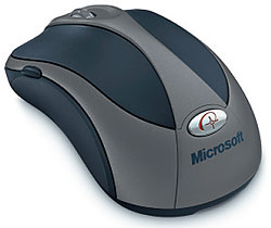 Компактная мышь Microsoft Wireless Notebook Optical Mouse 4000 ($25) предназначена для использования с ноутбуком
