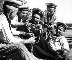 Обучение суворовцев и нахимовцев предполагало основательные практические занятия