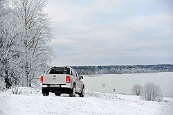 Amarok с автоматической коробкой передач и постоянным полным приводом так же, как и аналогичная версия с механической коробкой, может использоваться на любой местности без необходимости в задействовании понижающей передачи.