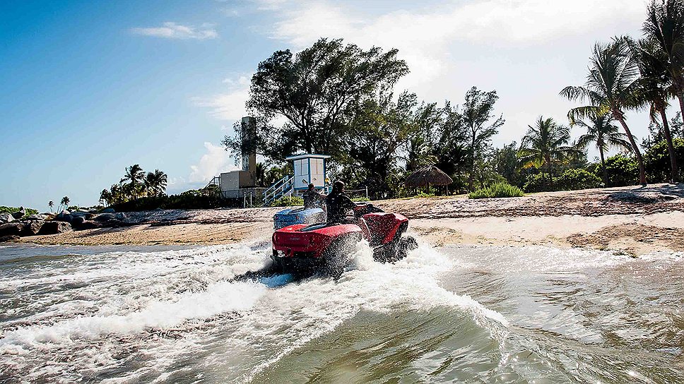 Серийное производство Gibbs Quadski уже запущено на американском заводе в штате Массачусетс. Правда, заказать плавучий квадроцикл пока могут только жители Нового света.