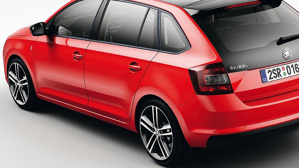 Skoda Rapid Spaceback  может быть оборудована одним из шести двигателей. Два дизельных мотора 1.6 TDI обладают мощностью 90 л.с и 105 л.с., бензиновых агрегата четыре: 1.2 MPI мощностью 75 л.с., 1.2 TSI мощностью 86 и 105 л.с., а также 1.4 TSI мощностью 122 л.с. 