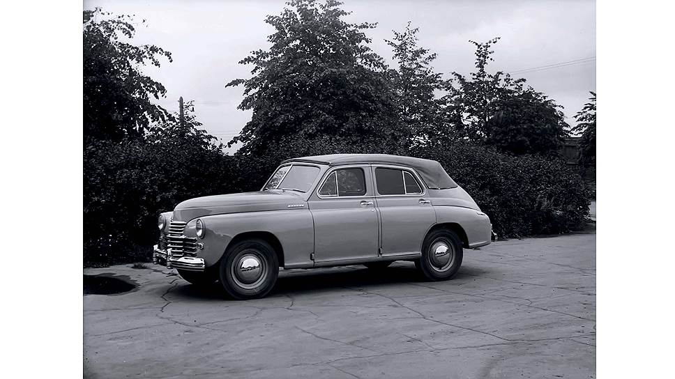 С 1948 по 1953 год выпустили 14 222 экземпляра автомобилей "Победа" с открытым кузовом. Кабриолет оказался тяжелее седана примерно на 30-50 кг - вес каждой машины был индивидуален из-за обилия припоя на кузовных панелях, а также отличался худшей аэродинамикой из-за мягкого верха и, как следствие, чуть меньшей скоростью и незначительно большим расходом топлива. 