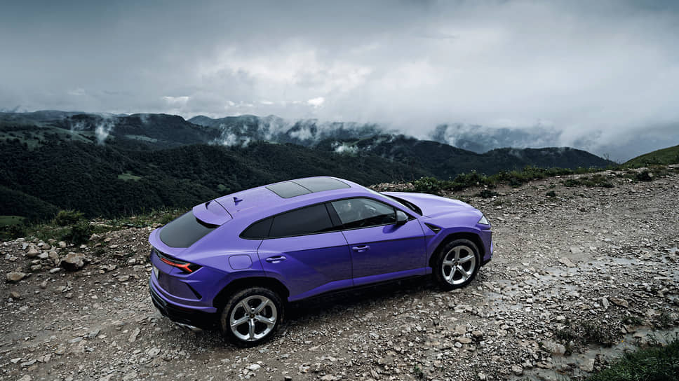 За первые шесть месяцев 2021 года мировые продажи Lamborghini достигли рекордного уровня и составили 4852 автомобиля, что на 37 процентов больше, чем за аналогичный период 2020 года, и на 6,6 процента больше, чем за первое полугодие 2019 года. Urus при этом – самая продаваемая модель: 2796 экземпляров