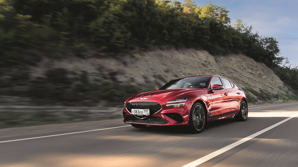 Genesis G70 не просто стильный автомобиль, а настоящая зажигалка. Помимо всего прочего, седан с 3,3-литровым мотором дает возможность активировать функцию Launch Control, которая позволяет устраивать веселые старты с сизым дымом из-под колес